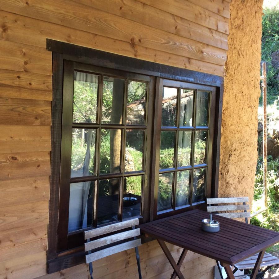 Unique Tiny House With Natural Building Techniques Figueiro Dos Vinhos Exteriör bild